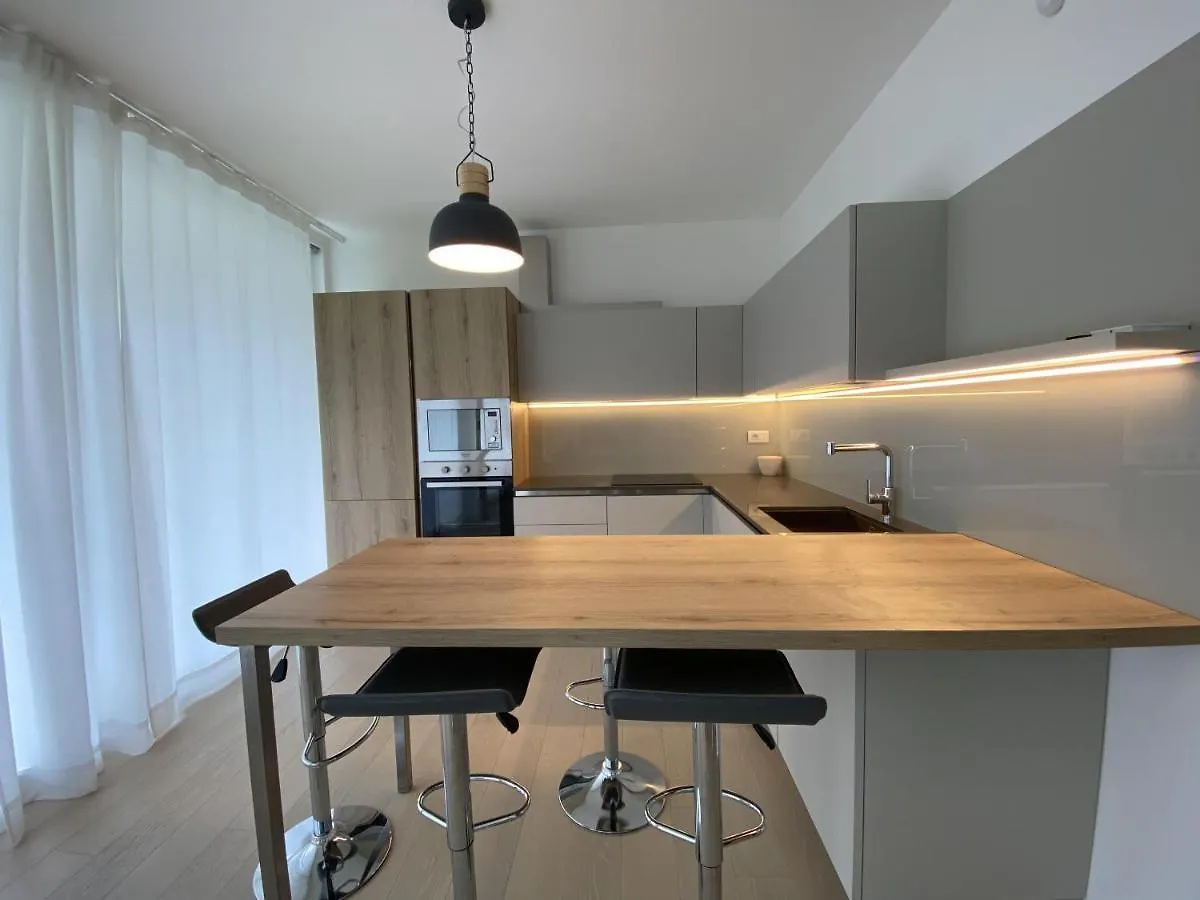 Immobiliare Jvl - White Residence Lido di Jesolo 0*,